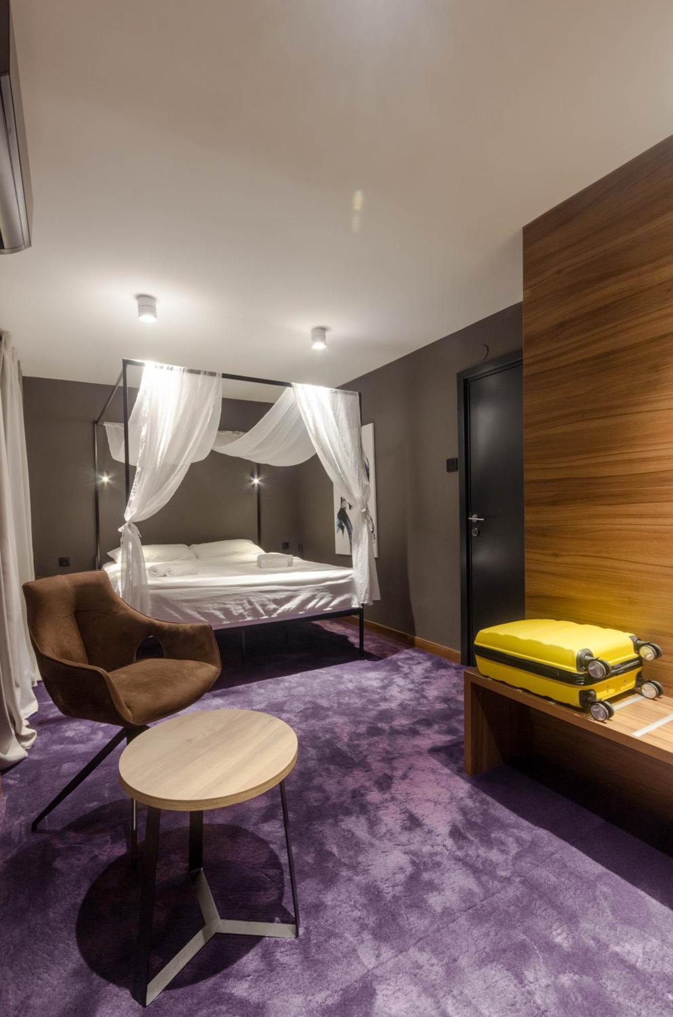 Elite Space Ni Exterior foto
